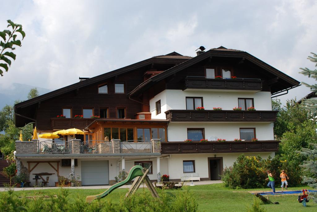 Familiengasthof St. Wolfgang Bed & Breakfast Spittal an der Drau Exterior photo